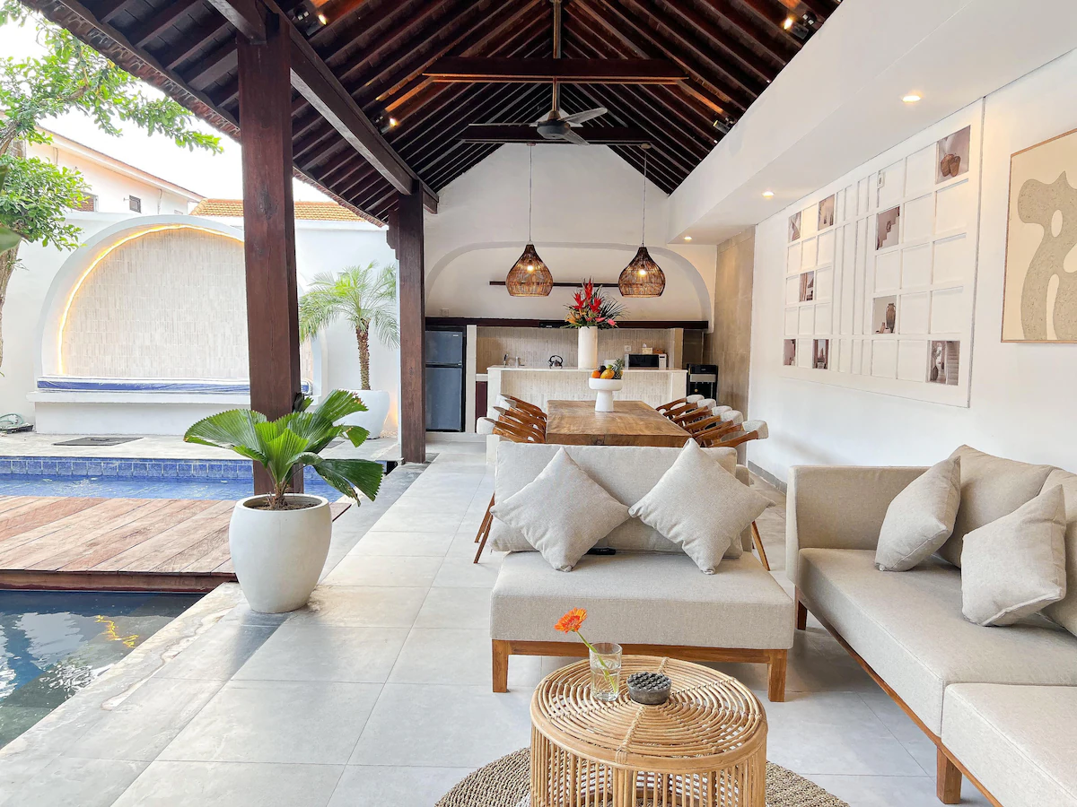 5 Bedroom Villa A4 & C3 Seminyak, 5-bed villa for rent in Seminyak – photo 3 of 15