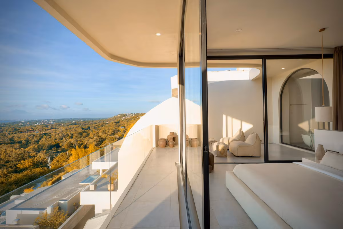 2BR Designer Ocean & Volcano View Villa in Pecatu, 2-bed villa for rent in Uluwatu – photo 6 of 15