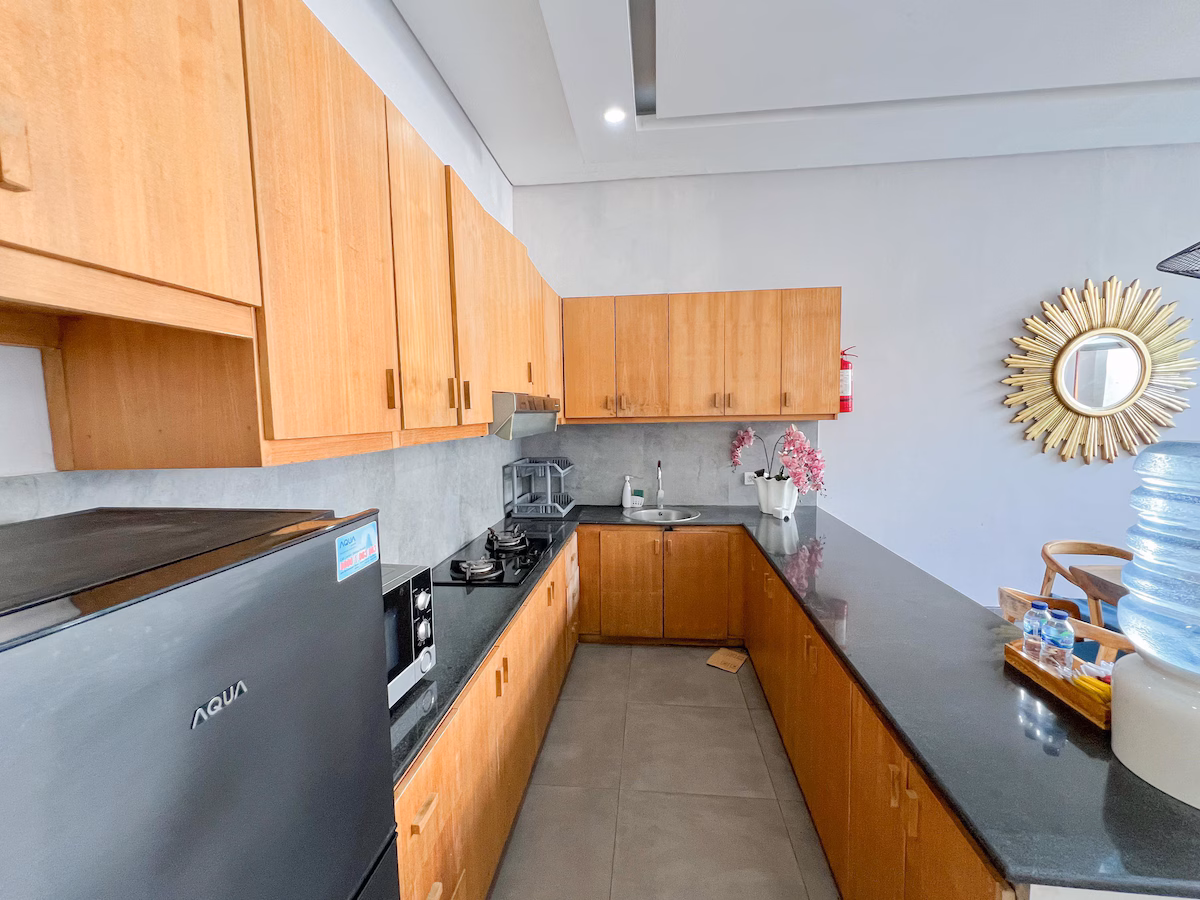 5 Bedroom Villa A4 & C3 Seminyak, 5-bed villa for rent in Seminyak – photo 13 of 15