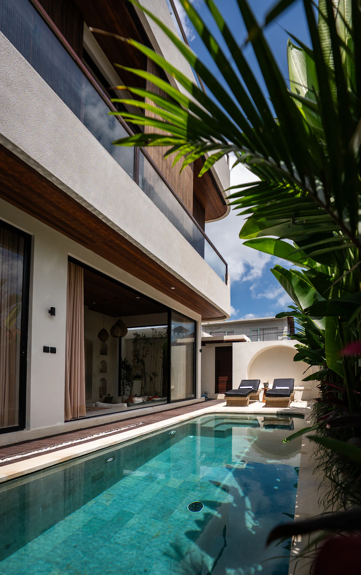 3BR in the Heart of Canggu w/ Rooftop Bar, 3-bed villa for rent in Canggu – photo 8 of 15