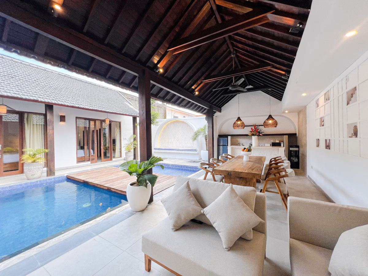 5 Bedroom Villa A4 & C3 Seminyak, 5-bed villa for rent in Seminyak – photo 2 of 15