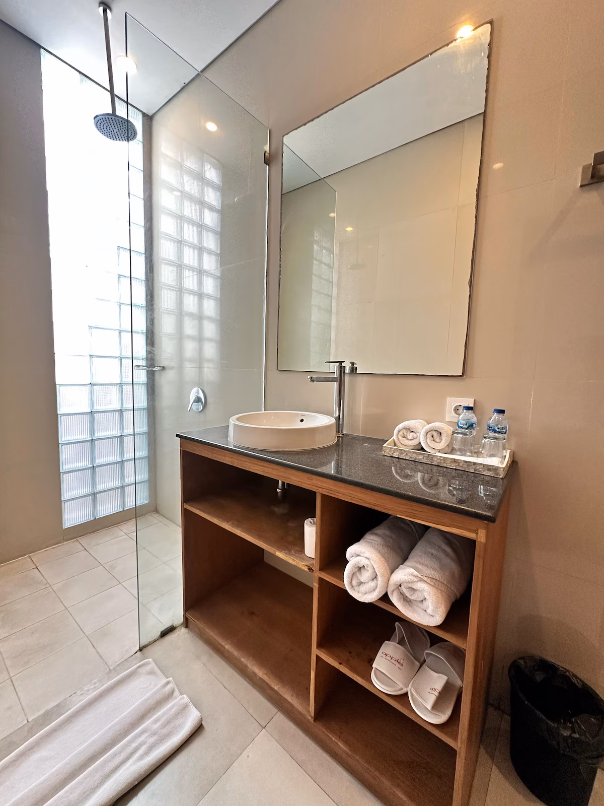 2 Bedrooms apartment seminyak, 2-bed villa for rent in Seminyak – photo 15 of 15