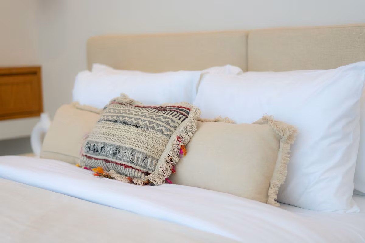 2BR Designer Ocean & Volcano View Villa in Pecatu, 2-bed villa for rent in Uluwatu – photo 12 of 15