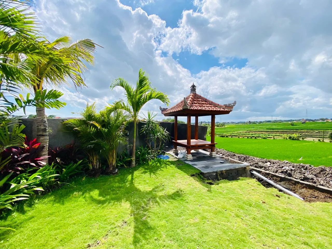 2 Bedroom Villa with Rice Field and Mountain View in Tumbak Bayuh, 2-bed villa for rent in Mengwi – photo 5 of 15