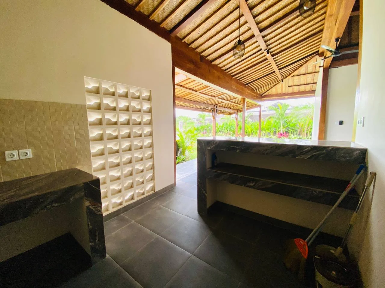 2 Bedroom Villa with Rice Field and Mountain View in Tumbak Bayuh, 2-bed villa for rent in Mengwi – photo 8 of 15