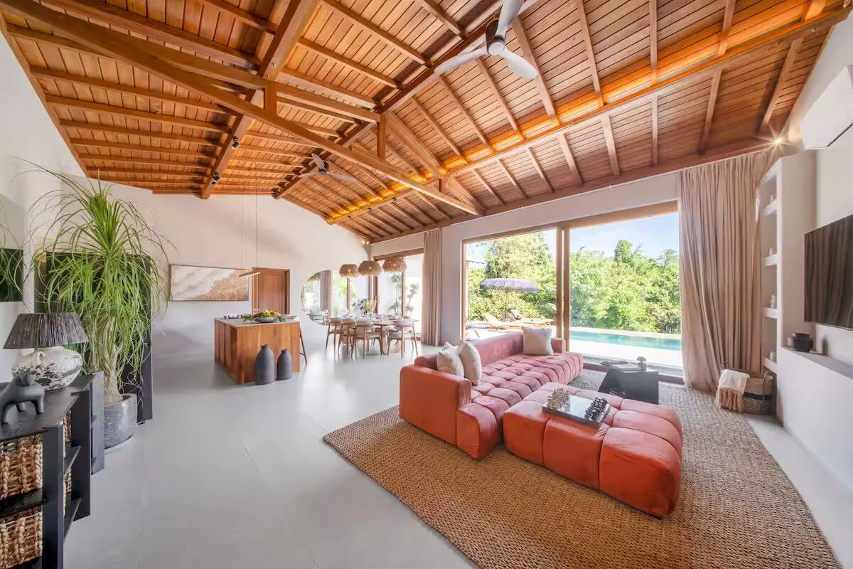 4 Bedroom Modern Villa for Monthly Rent in Buduk, 4-bed villa for rent in Buduk, Mengwi – photo 12 of 15