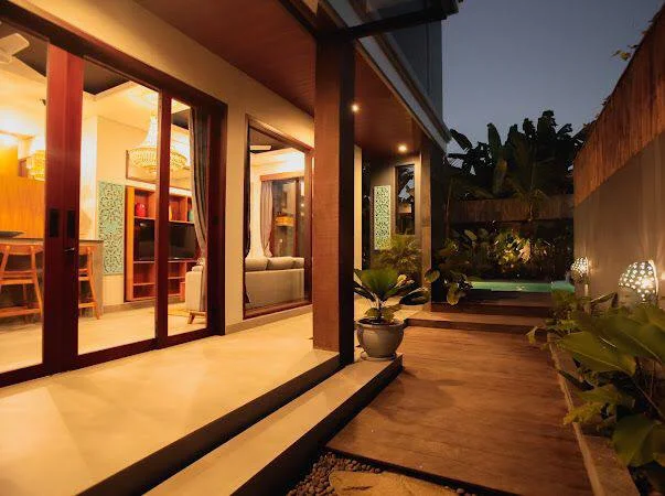 3 Bedroom Modern Balinese in Munggu Kapal Abianbase, 3-bed villa for rent in Mengwi – photo 12 of 15