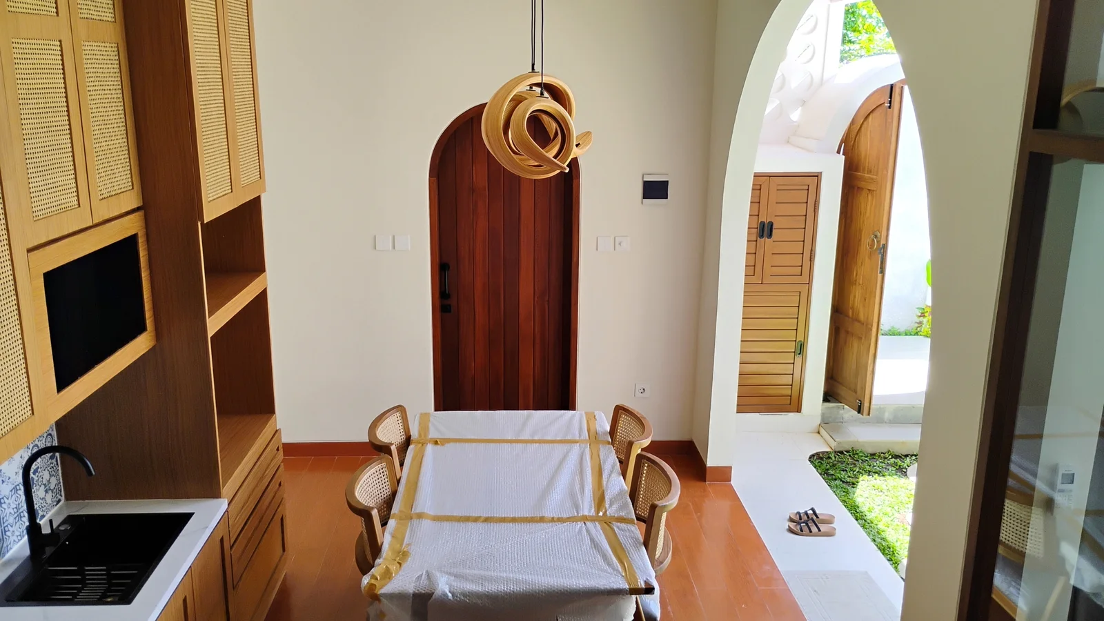 THE ULTIMATE “PLAN B” ASSET: Brand-New 2BR Villa in Sanur, BALI – 28-Year Leasehold, 2-bed villa for sale in Sanur – photo 6 of 15