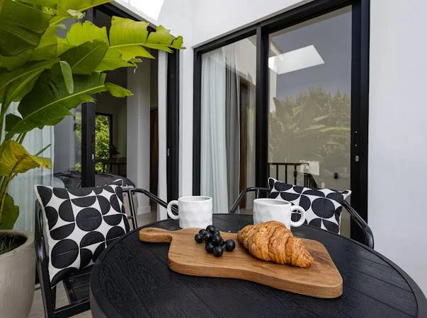 Brand New Modern Tropical Styled Villa with 2 Bedrooms in Ungasan, 2-bed villa for sale in Uluwatu – photo 15 of 15