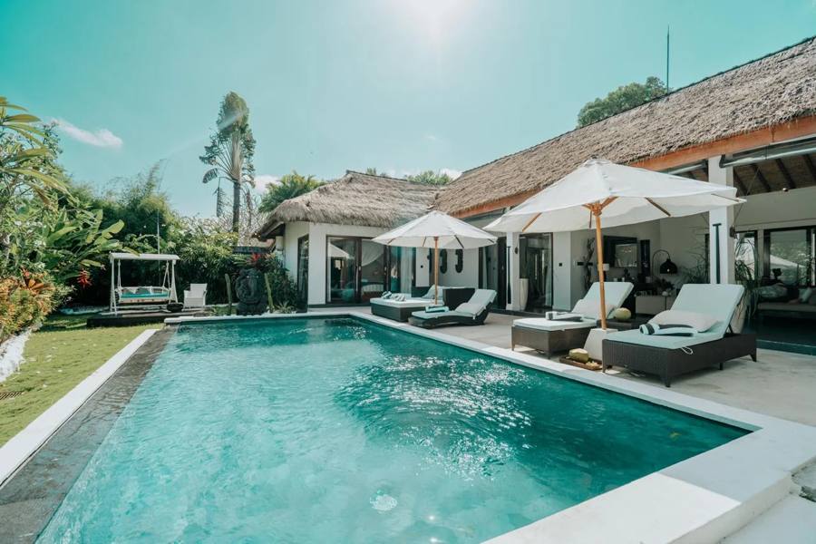 4-bed villa for rent in Mengwi