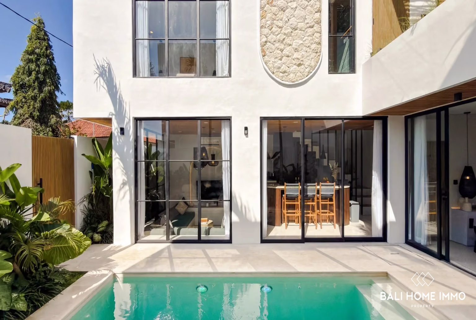 Modern 3-Bedroom Villa for Sale Leasehold in Pecatu Near Bvlgari Resort, 3-bed villa for sale in Pecatu, Uluwatu – photo 2 of 12