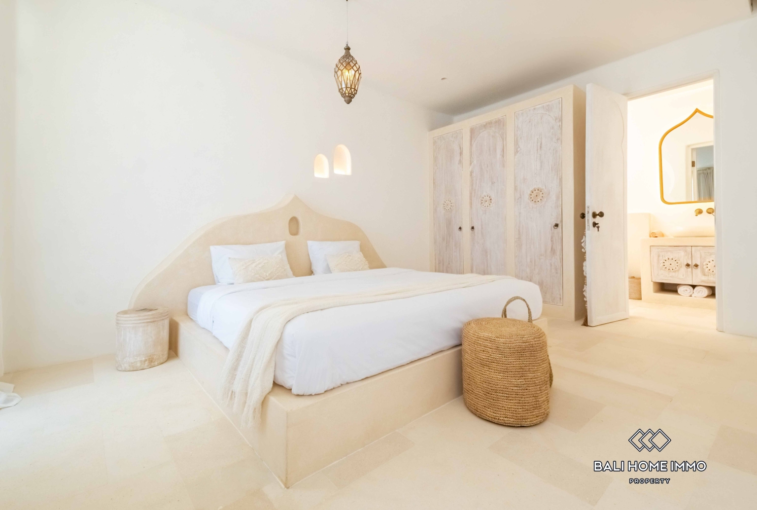 Brand new 2 Bedroom Villa with Unique Design For Sale Leasehold Near Seseh Beach Bali, 2-bed villa for sale in Beach Side, Canggu – photo 11 of 15
