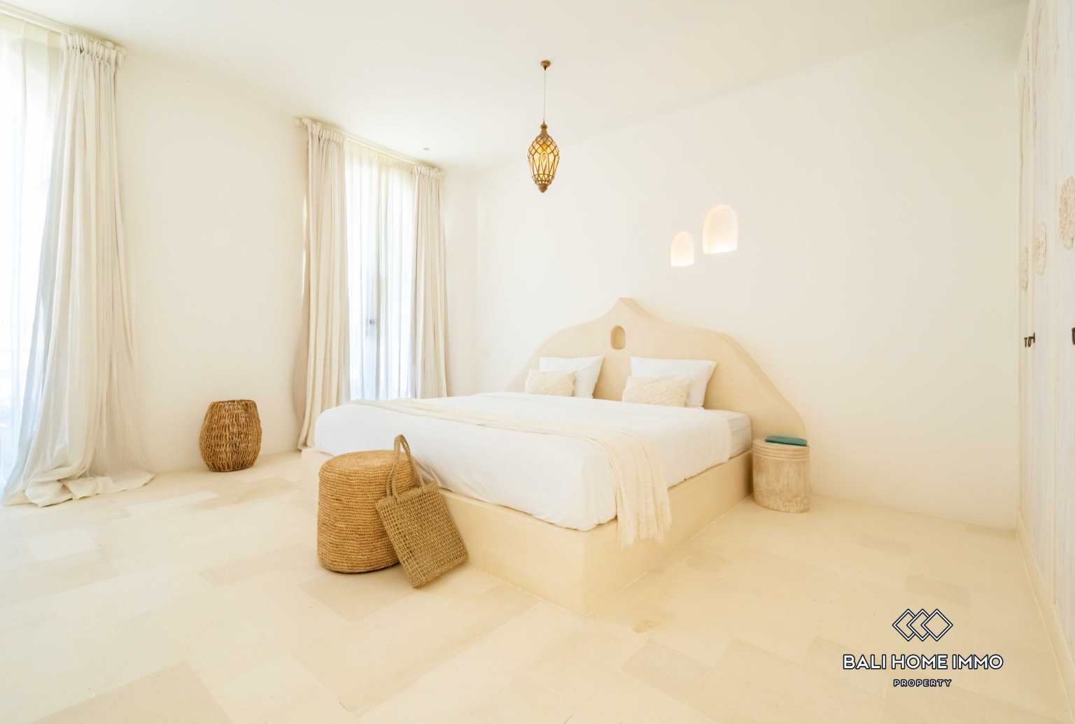 Brand new 2 Bedroom Villa with Unique Design For Sale Leasehold Near Seseh Beach Bali, 2-bed villa for sale in Beach Side, Canggu – photo 10 of 15