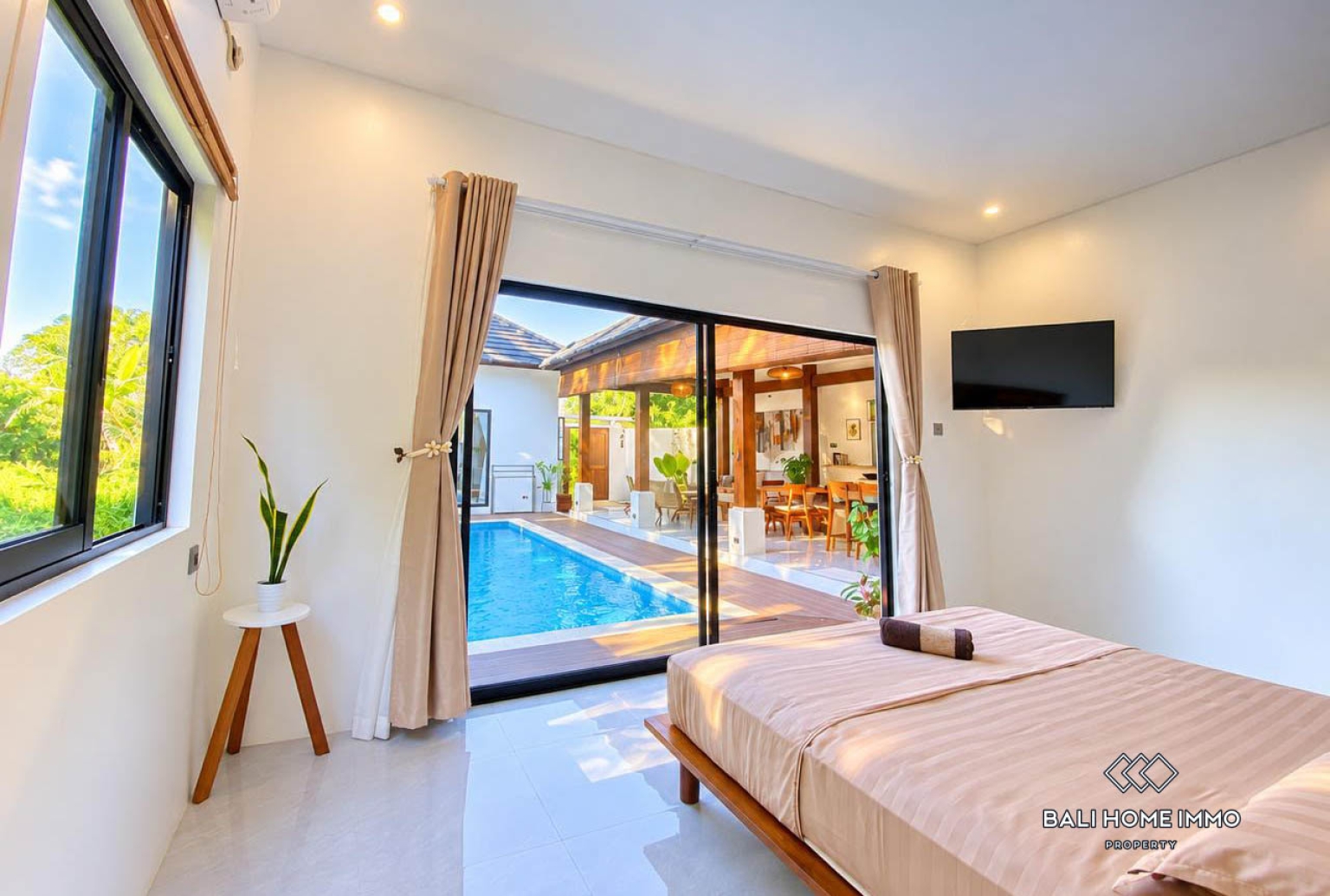 Chic 3 Bedroom Villa with Jungle View for Sale in Kutuh, 3-bed villa for sale in Kutuh, Uluwatu – photo 14 of 15