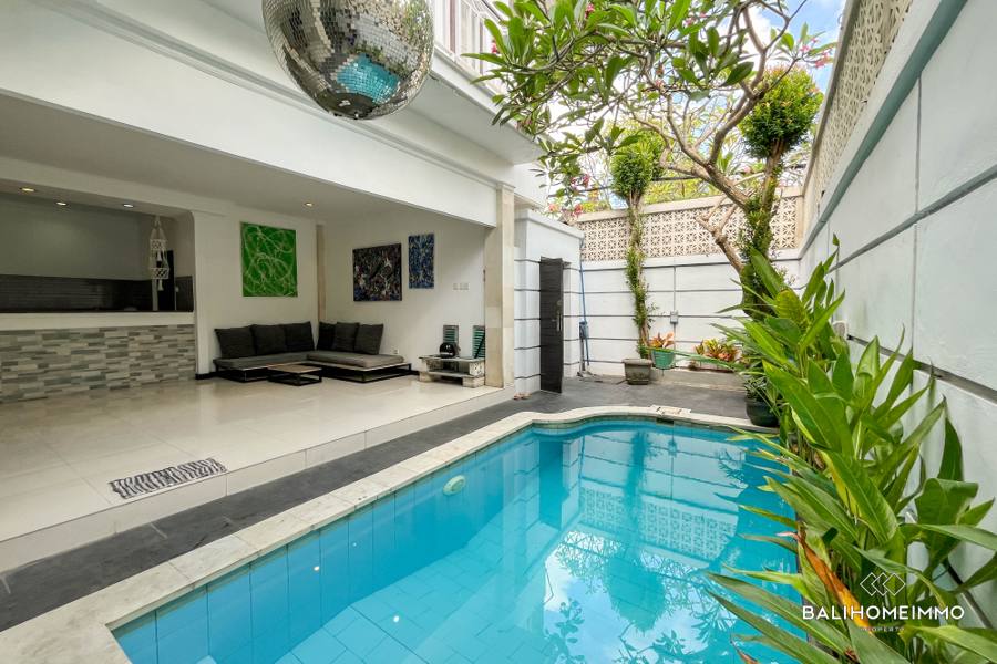 2-bed villa for rent in Seminyak
