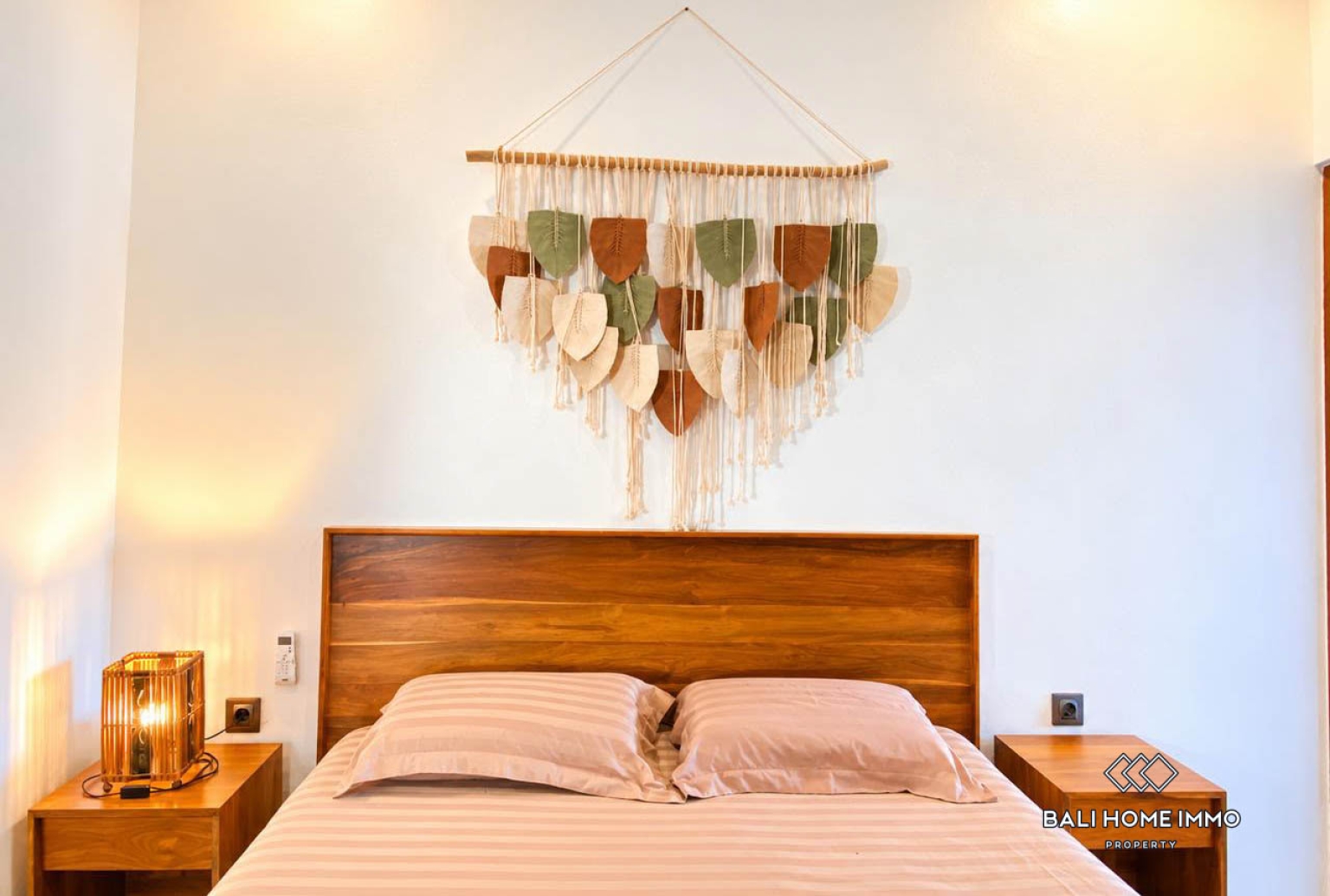 Chic 3 Bedroom Villa with Jungle View for Sale in Kutuh, 3-bed villa for sale in Kutuh, Uluwatu – photo 13 of 15