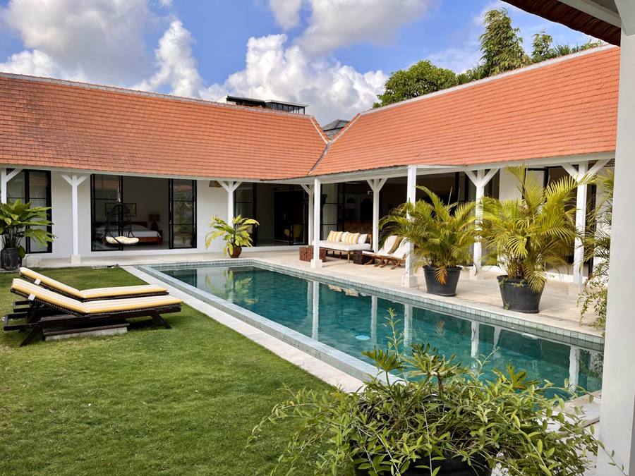 3-bed villa for rent in Berawa, Canggu