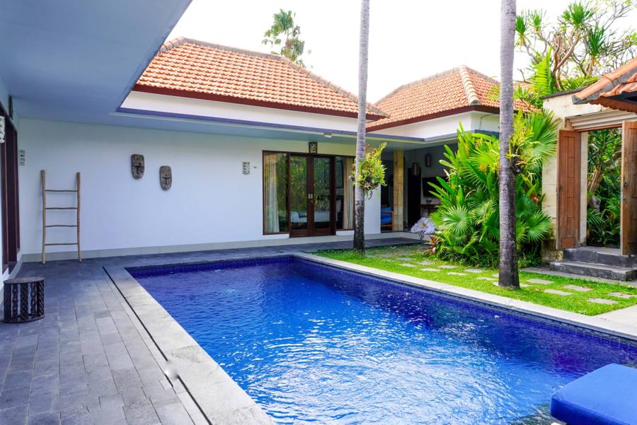 3-bed villa for rent in Berawa, Canggu