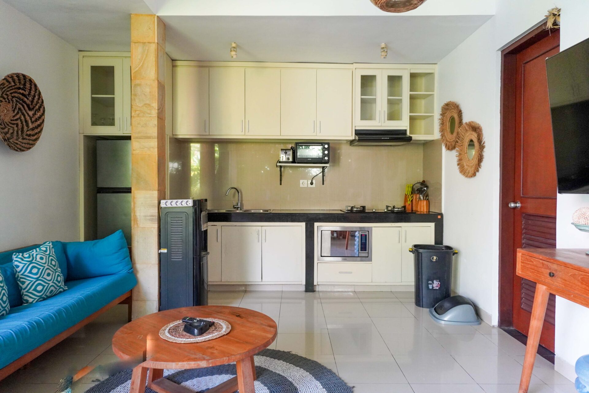 3 bedrooms villa in Central Berawa, 3-bed villa for rent in Berawa, Canggu – photo 7 of 10