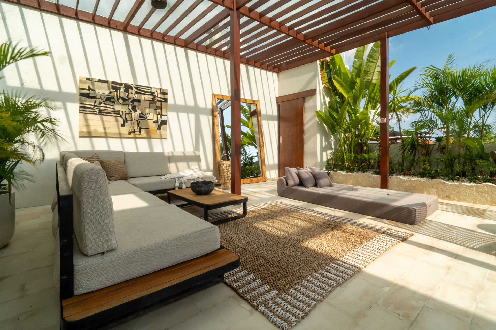 2 Bedrooms in Tumbak Bayuh for Rent, 2-bed villa for rent in Pererenan – photo 9 of 10