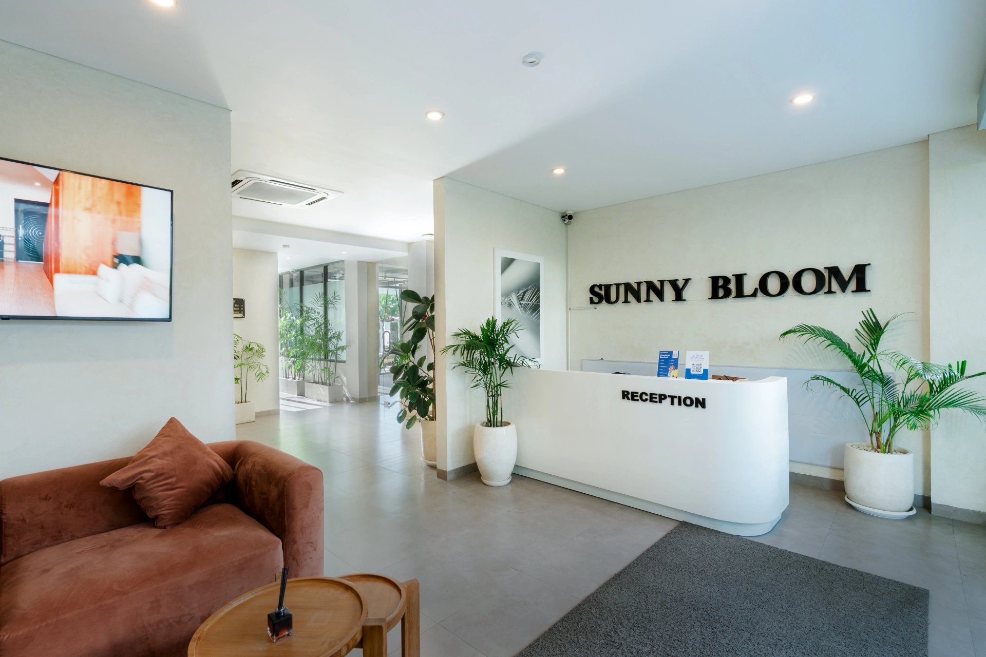 Sunny Bloom Natural - 1BR Pool Suite, Near Batu Belig Beach, 1-bed villa for rent in Canggu – photo 2 of 15