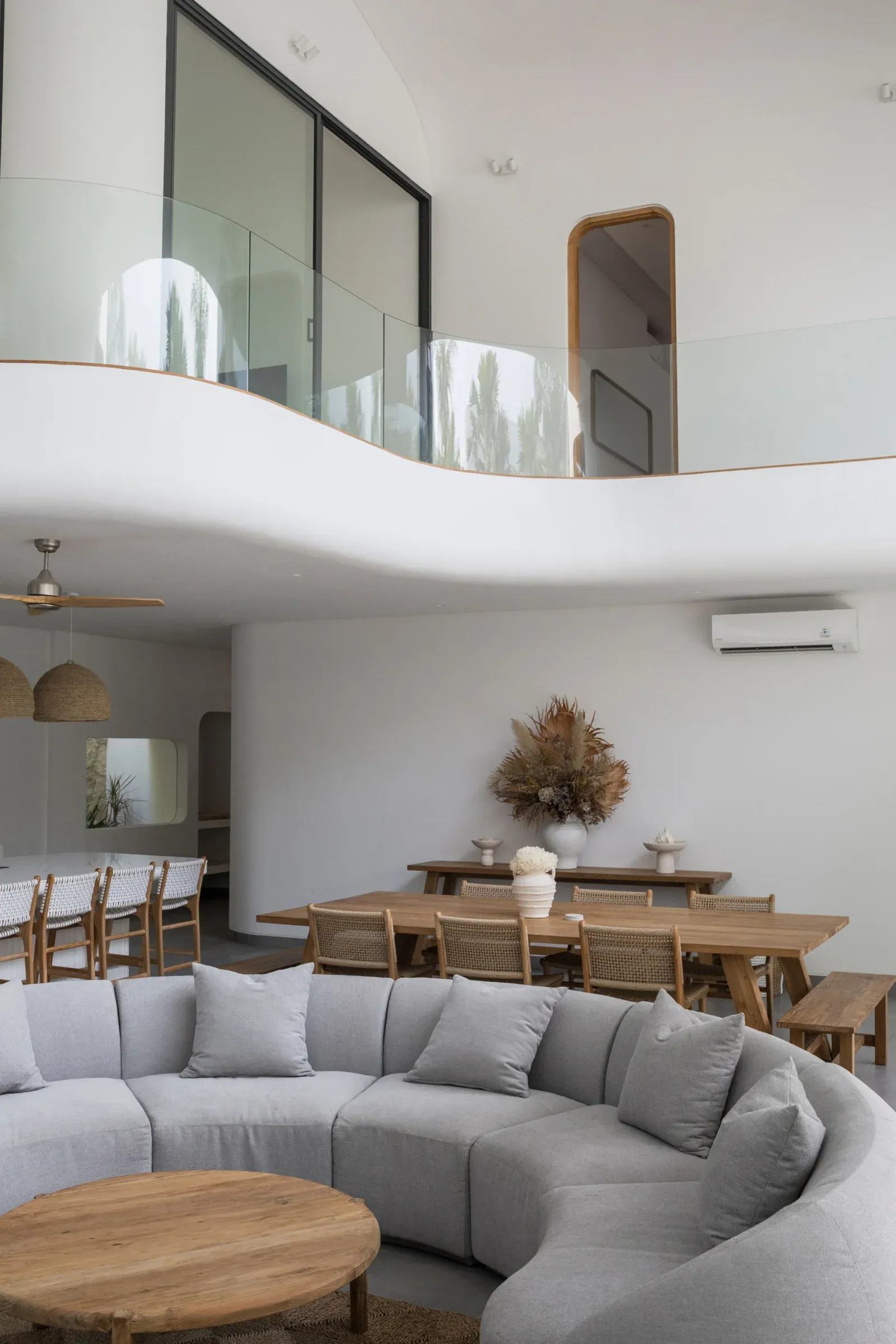 4 Bedroom Luxury Villa in Berawa, 4-bed villa for rent in Canggu – photo 6 of 15