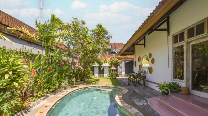 Villa Rental Sanur Bali - Charming 3BR Close to Sunrise Beach, 3-bed villa for rent in Sanur – photo 2 of 15