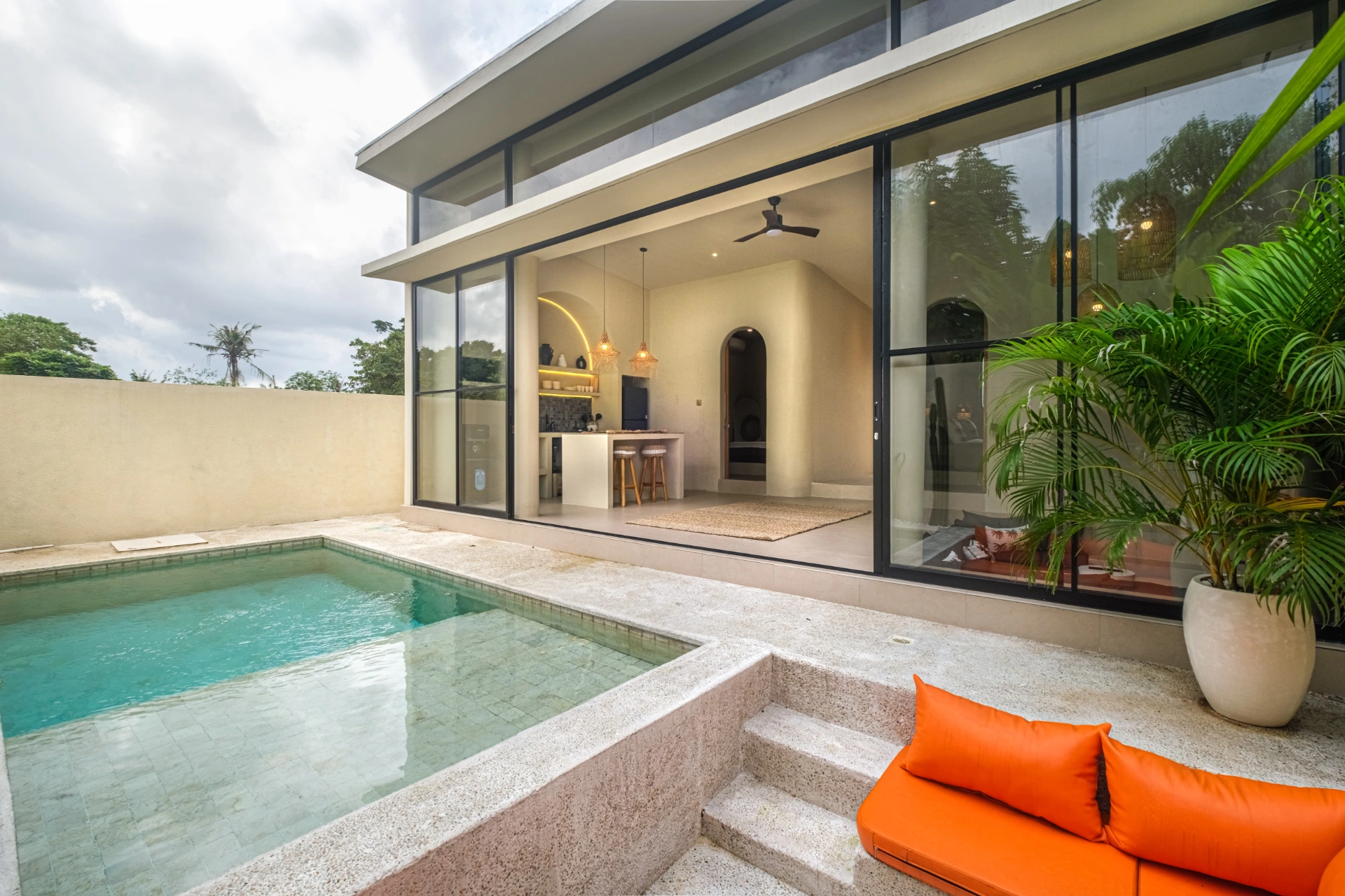 VILLA MAE FOR RENT 2 bedrooms + enclosed living room Tumbak bayuh, 2-bed villa for rent in Canggu – photo 2 of 15