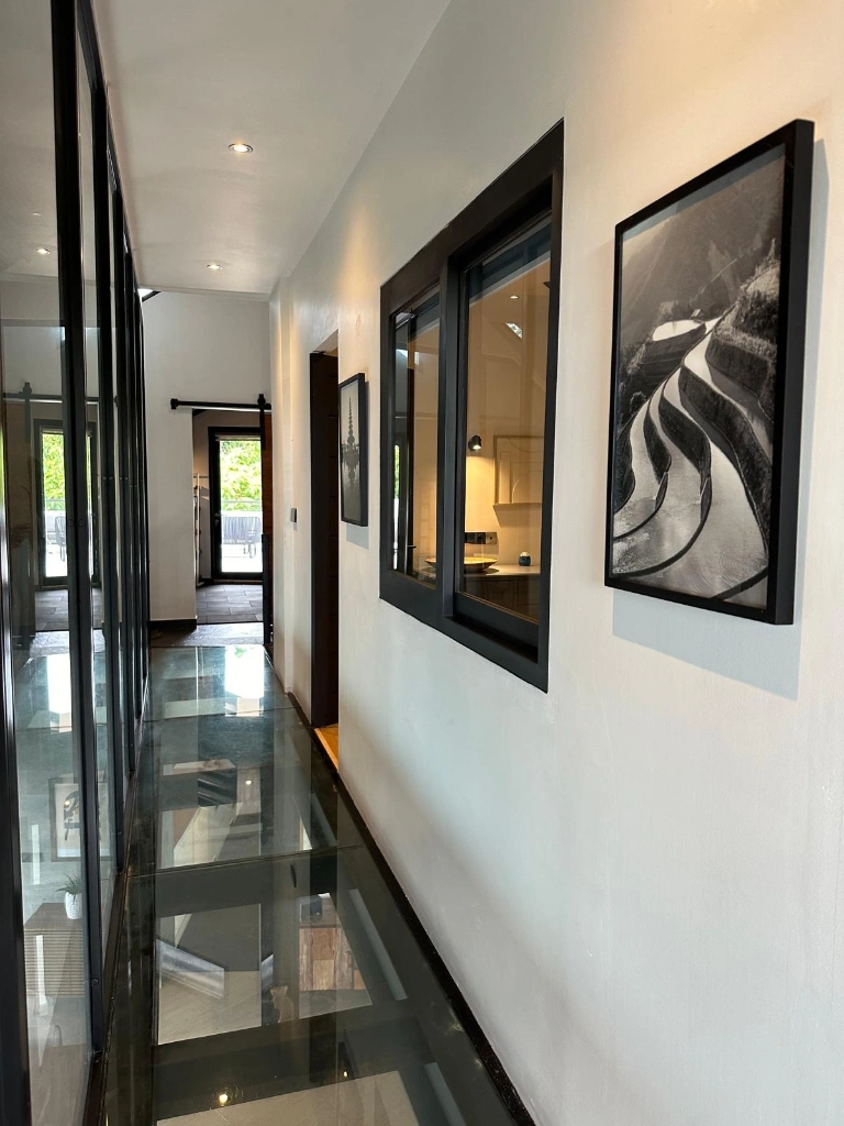 Spacious 6BR Villa w/ Rooftop Patio and Ocean Views, 6-bed villa for rent in Uluwatu – photo 10 of 15
