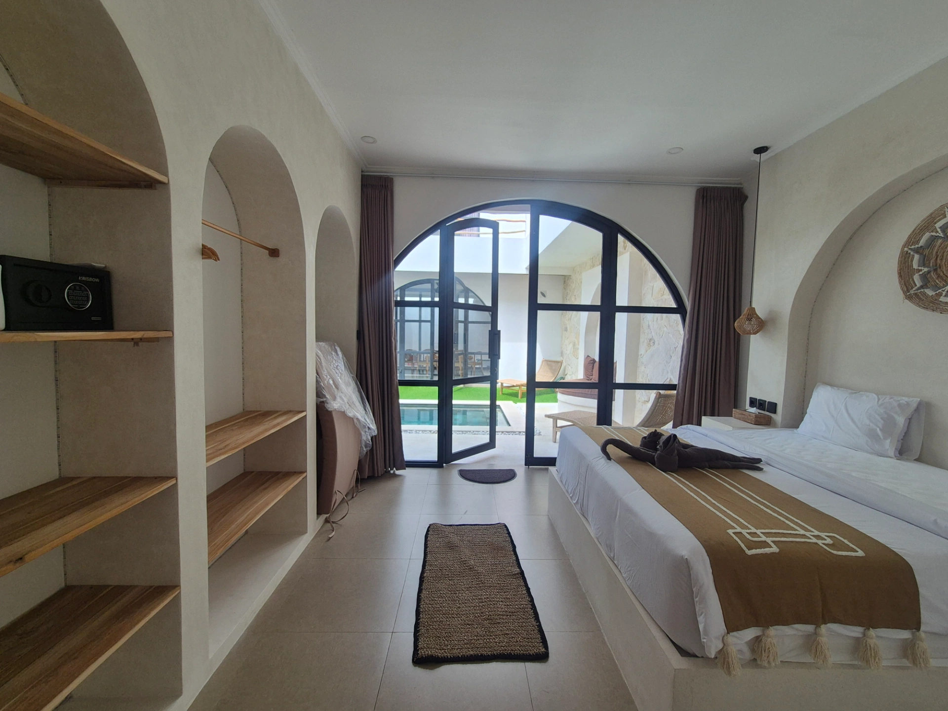 Brand New Luxury 4BR Villa in Buduk | Peaceful Living, Just 10 Minutes to Canggu, 4-bed villa for rent in Pererenan – photo 7 of 15