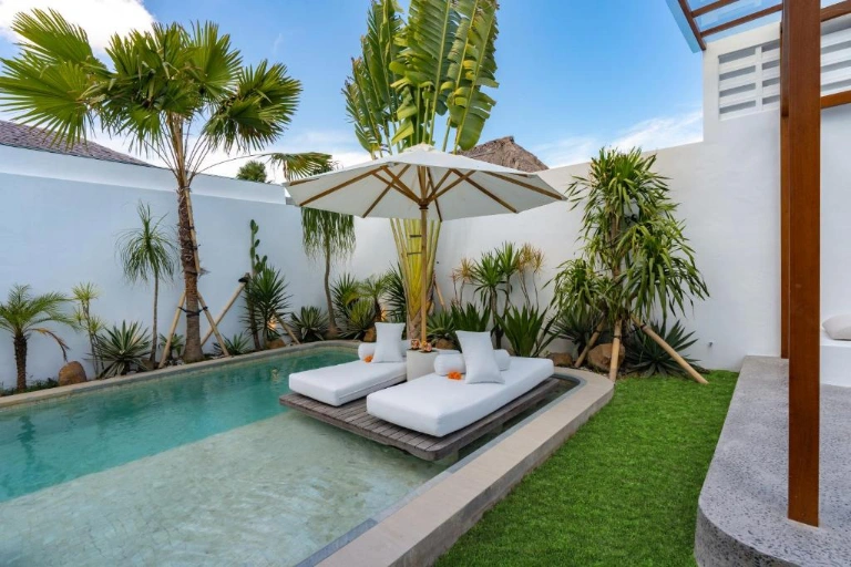 4BR Luxury Villa in Canggu, 4-bed villa for rent in Canggu – photo 7 of 15