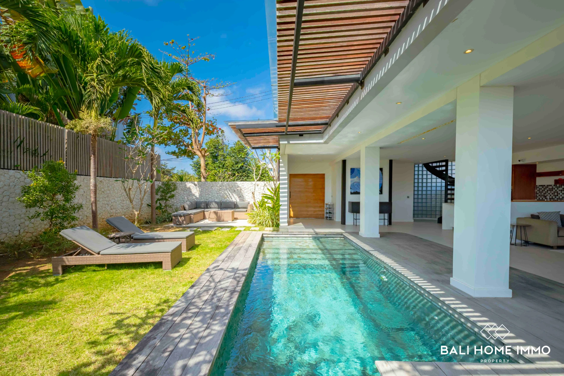 Stunning 3 Bedrooms Villa for Rent & Sale in Ungasan, 3-bed villa for rent in Uluwatu – photo 3 of 15