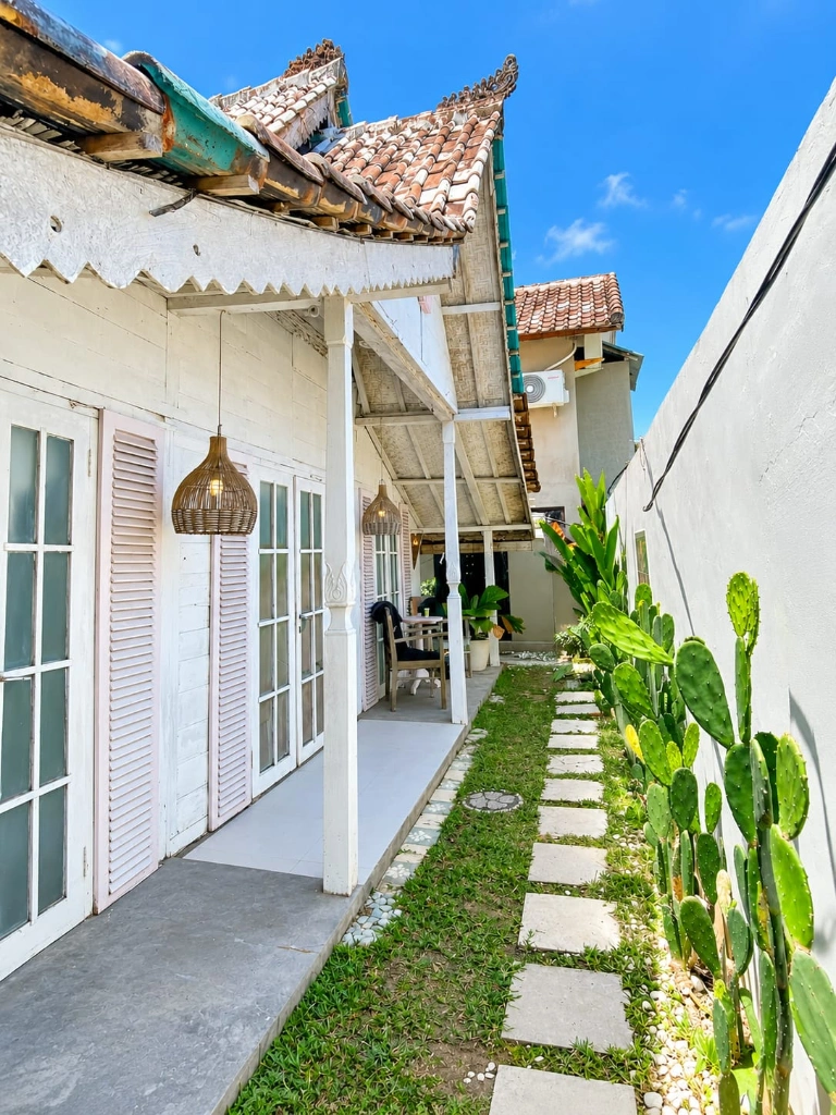 Best Deal in Bali – Close to Canggu & the Beach Private Joglo Cottage with Pool, 1-bed villa for rent in Seminyak – photo 10 of 13