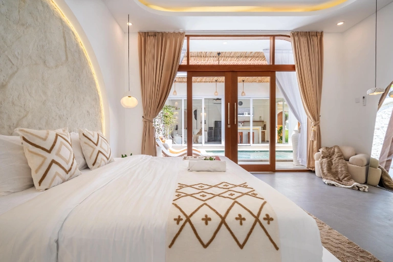 Prime Canggu 2BR Beach Villa | Walk to La Brisa & the Beach, 2-bed villa for rent in Canggu – photo 11 of 15