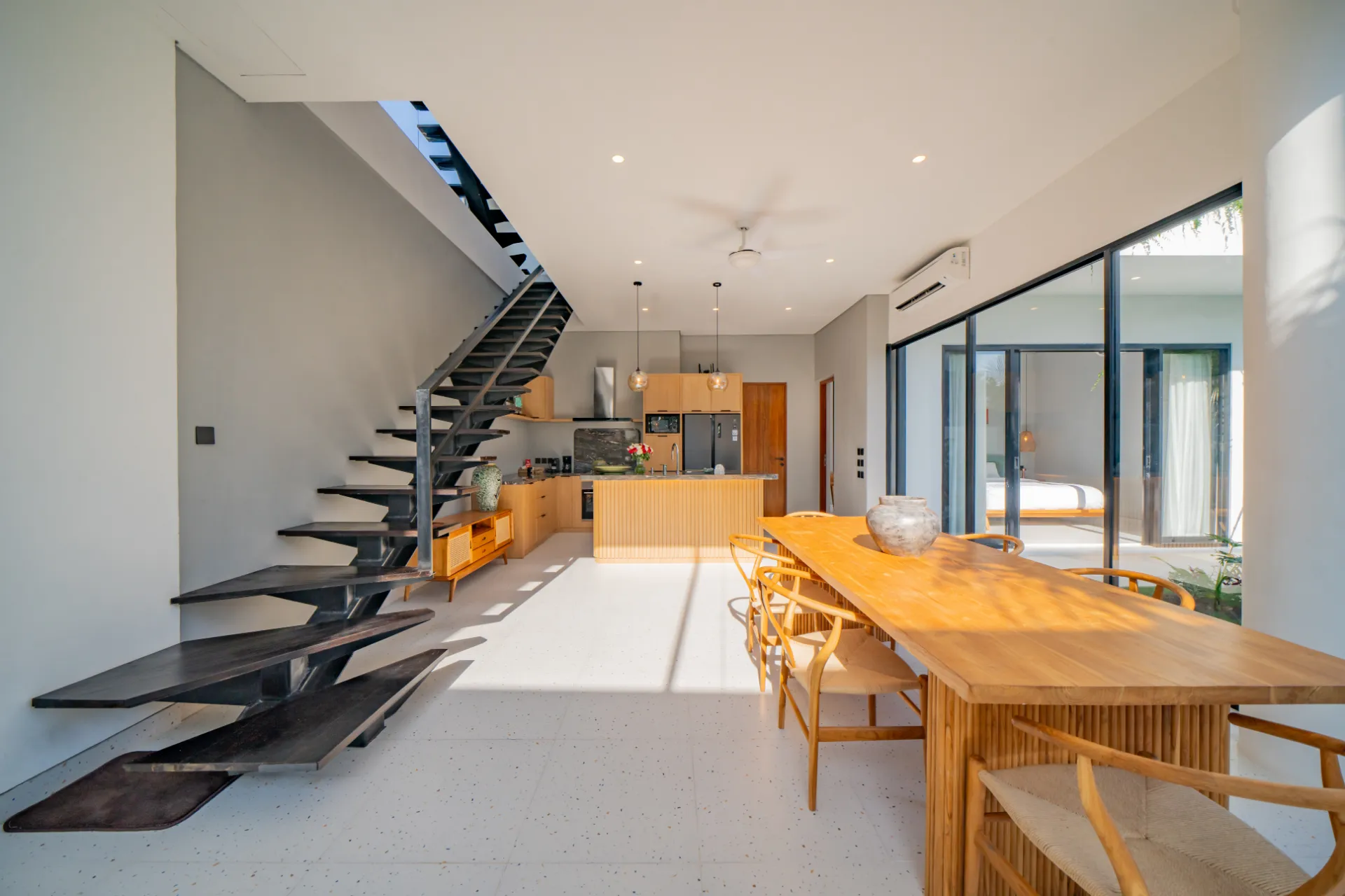 Discover Your Bali Paradise in Umalas, 4-bed villa for rent in Canggu – photo 15 of 15