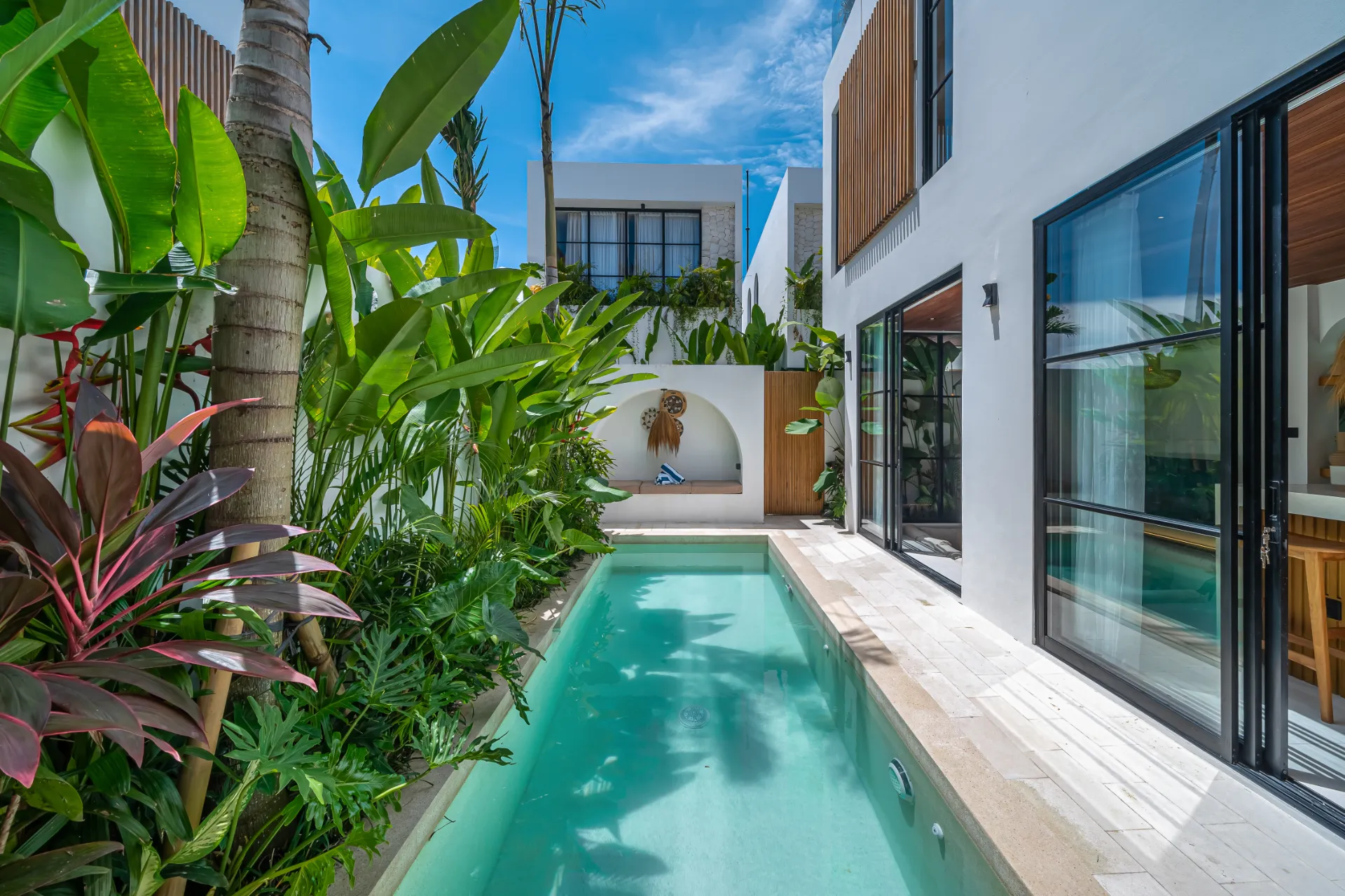 Villa Savani - Brand New Modern Tropical 3-Bedroom Villa in Cemagi, 3-bed villa for rent in Pererenan – photo 2 of 15