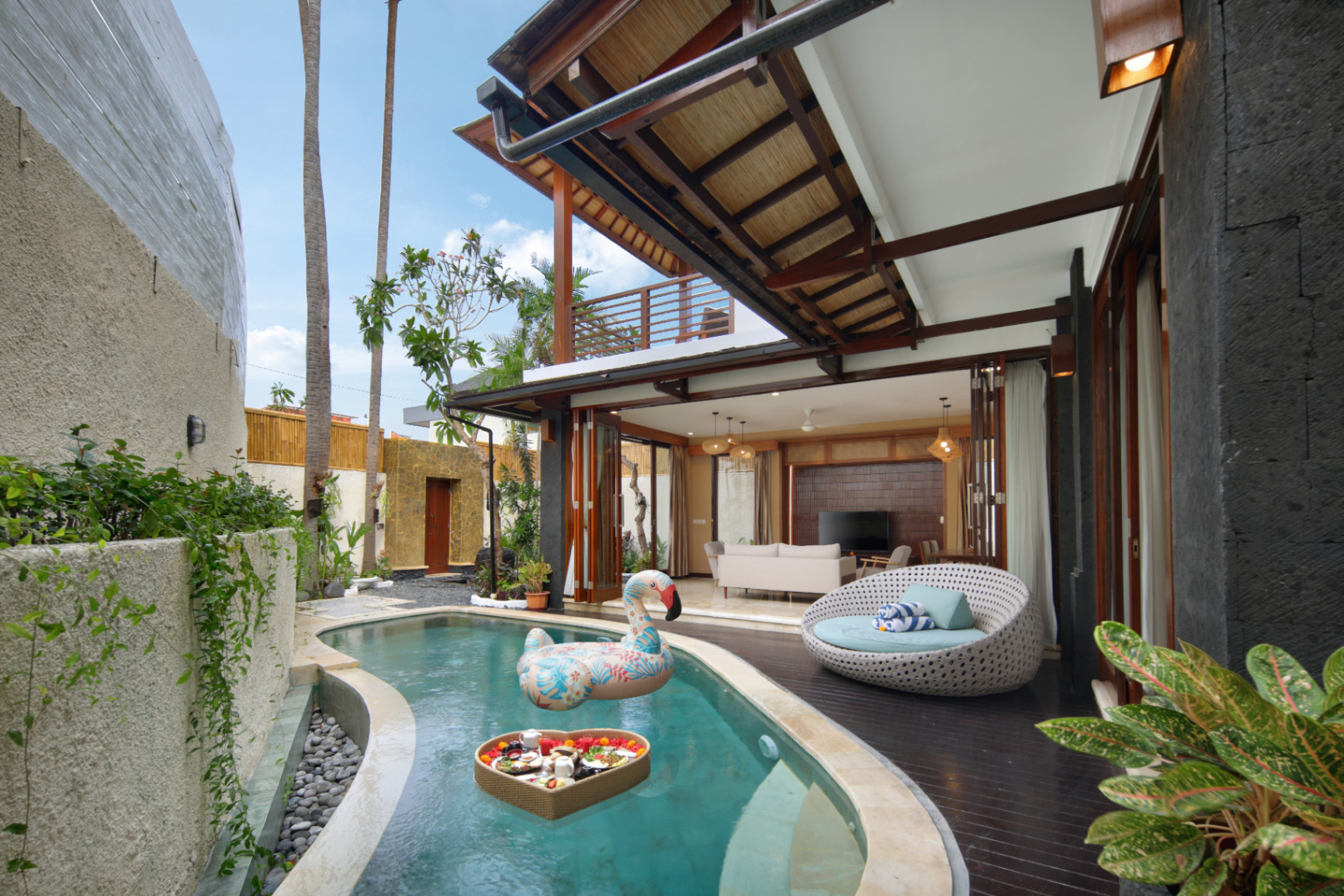 Fully Furnished 3-bedroom Villa in Prime Batu Bolong Location, 3-bed villa for rent in Canggu – photo 2 of 15