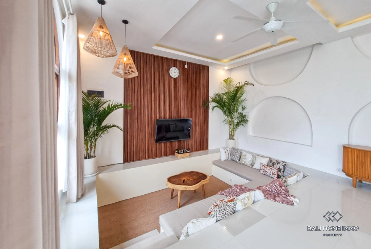 Newly Renovated 2 Bedroom Villa for Rent in Bali Berawa, 2-bed villa for rent in Canggu – photo 9 of 14