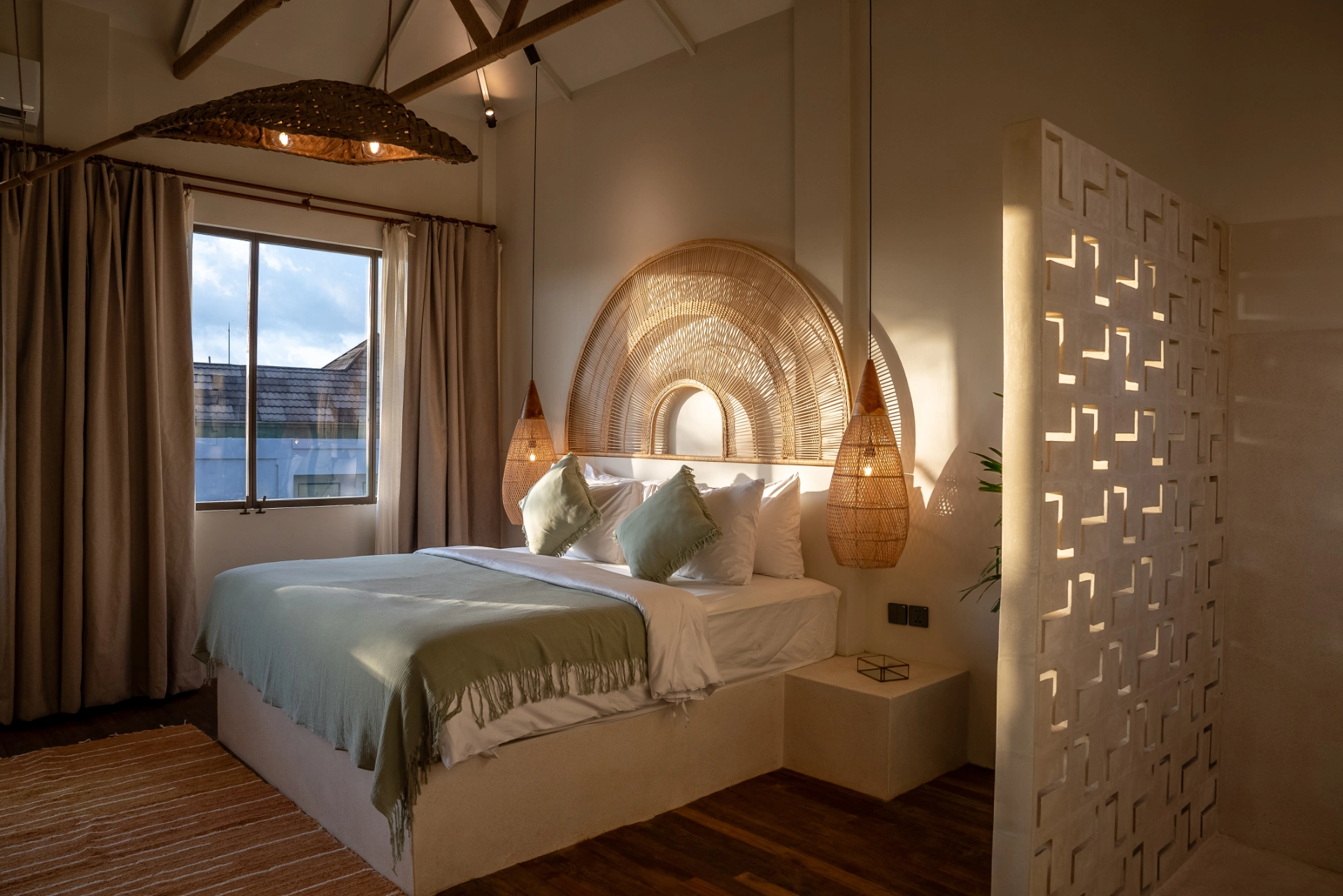 Luxury 2BR Canggu Villa with Rooftop Lounge & Pool | Maison Matahari, 2-bed villa for rent in Canggu – photo 14 of 15