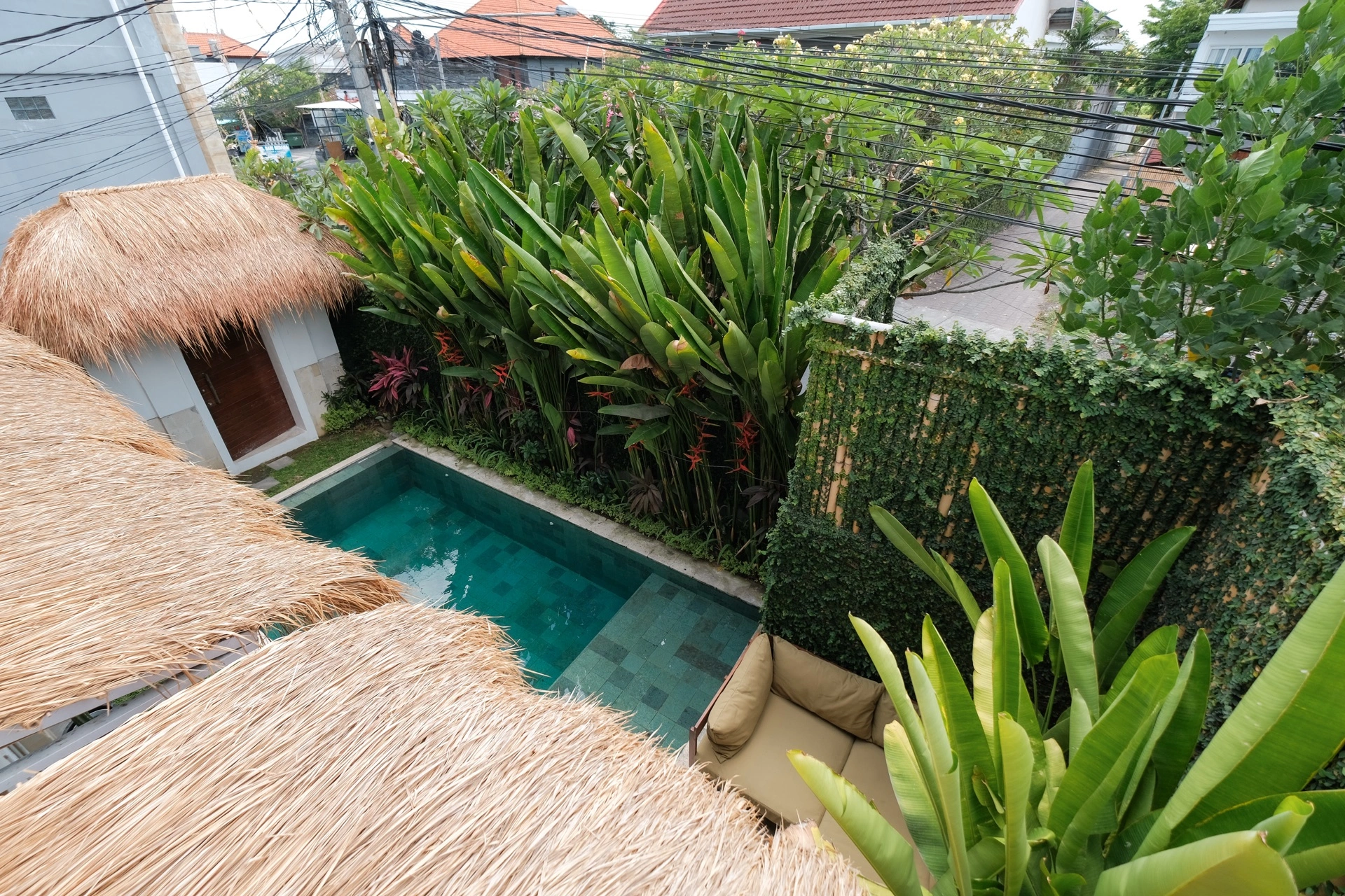 Modern 1BR Townhouse w/ Private Office, 1-bed villa for rent in Pererenan – photo 11 of 11