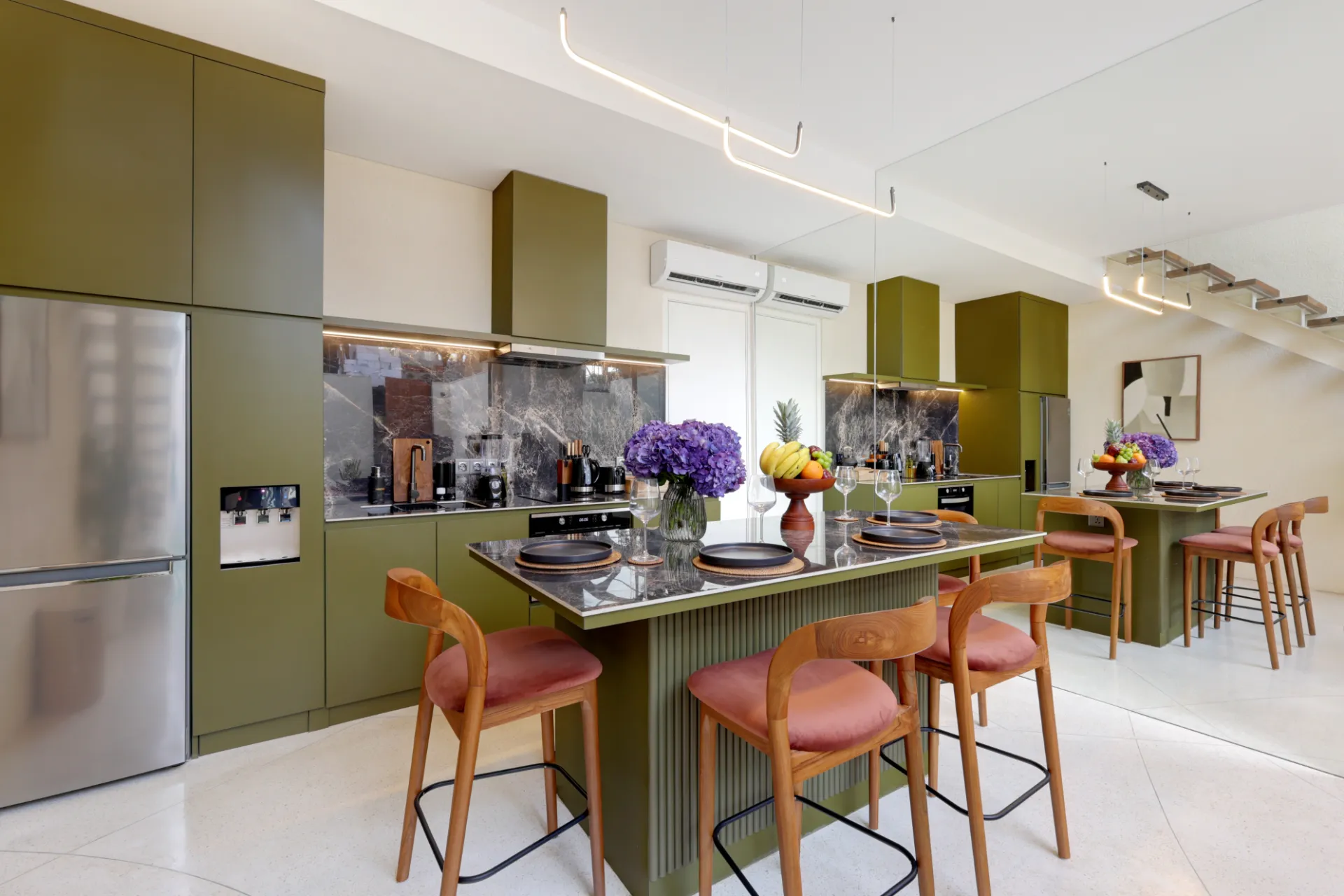 Minimalist Modern Oasis III Townhouses Berawa 2-bedrooms! 2mins to Berawa Beach, 2-bed villa for rent in Canggu – photo 5 of 15