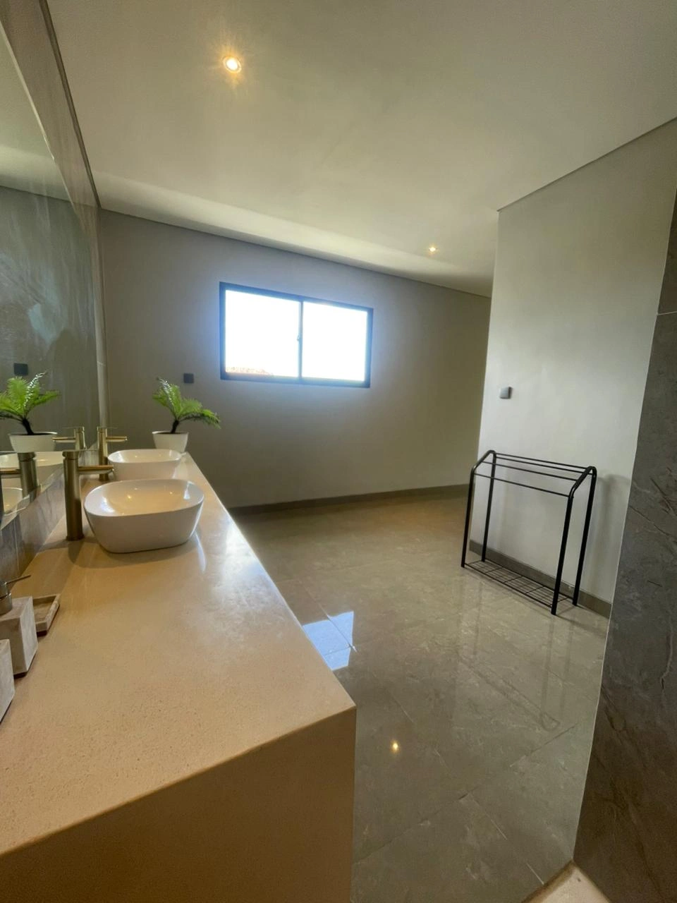 Villa For Rent 3 Bed In Kerobokan,Badung Bali, 3-bed villa for rent in Canggu – photo 5 of 15