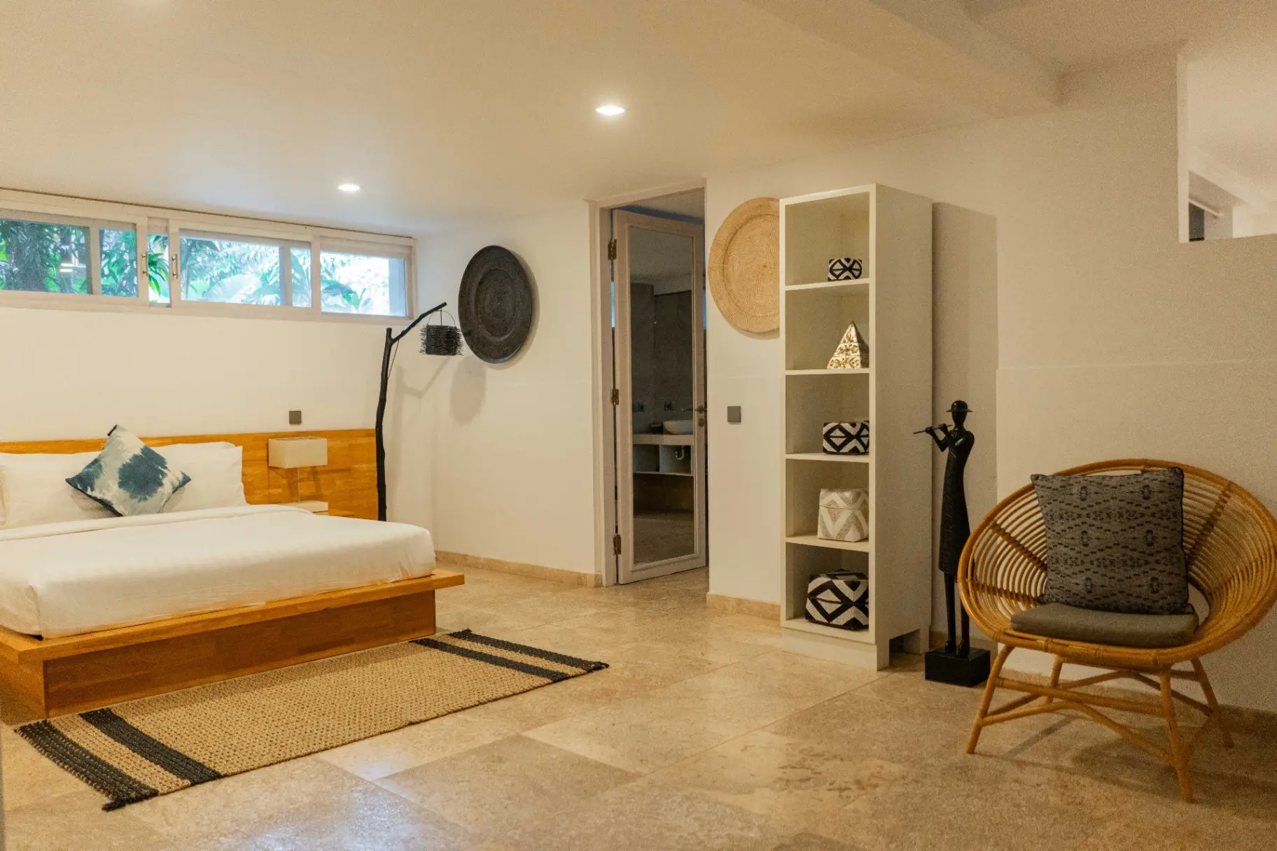 Breezy 4BR Villa w/ Private Pool and Spa, 4-bed villa for rent in Canggu – photo 15 of 15