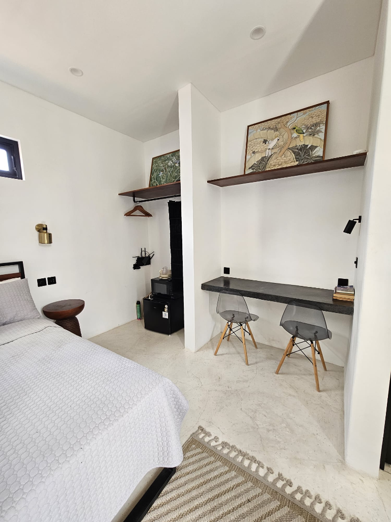 Rental Villa 4-Bedrooms Monthly & Yearly Close to Batu Bolong Beach, Bali, 4-bed villa for rent in Canggu – photo 8 of 15