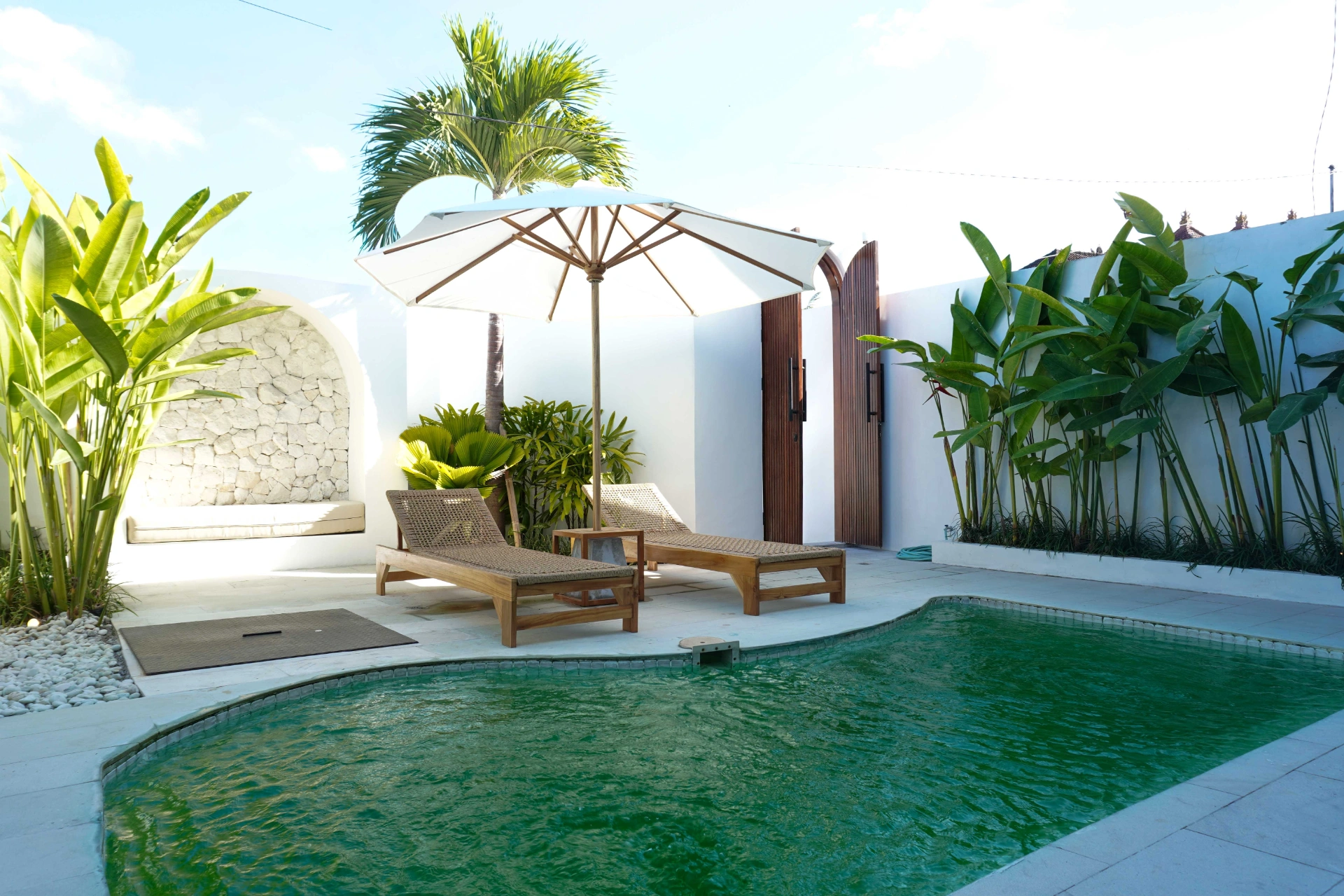 1BR Villa with Private Pool in Munggu, 1-bed villa for rent in Seseh – photo 2 of 15