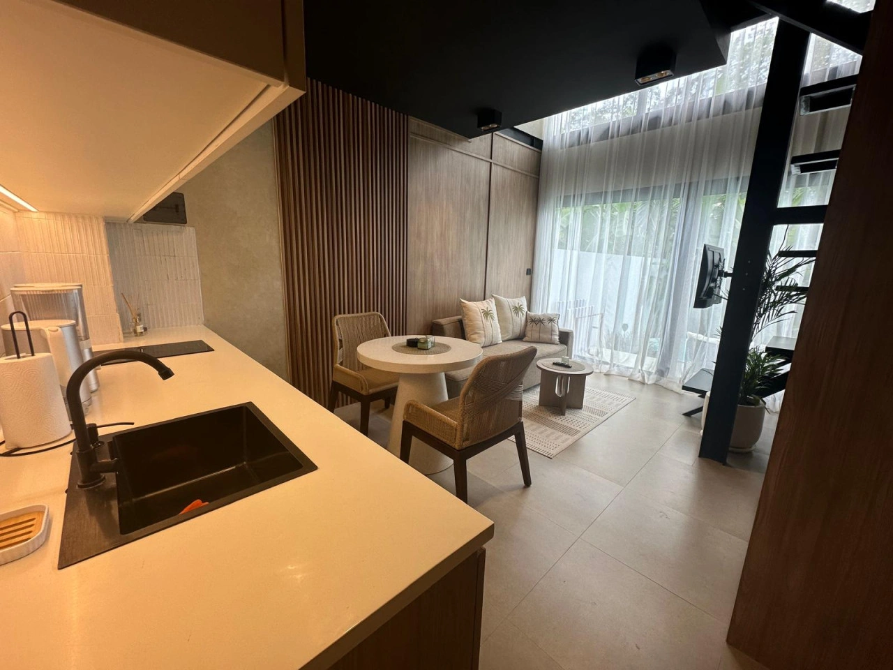 Palm Suite By Local Property Team, 1-bed villa for rent in Canggu – photo 11 of 15