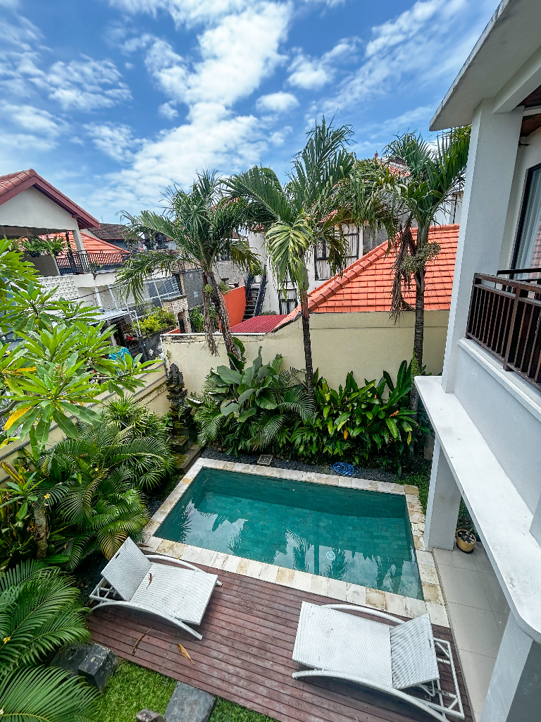 3 Bedrooms Villa in Canggu - 6 Minutes to Berawa Beach, 3-bed villa for rent in Canggu – photo 12 of 15