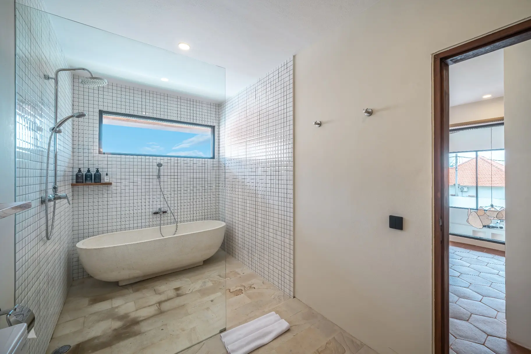 Villa Fonda - Trendy Brand-New 2BR Villa, Close to Seseh Beach, 2-bed villa for rent in Pererenan – photo 12 of 15
