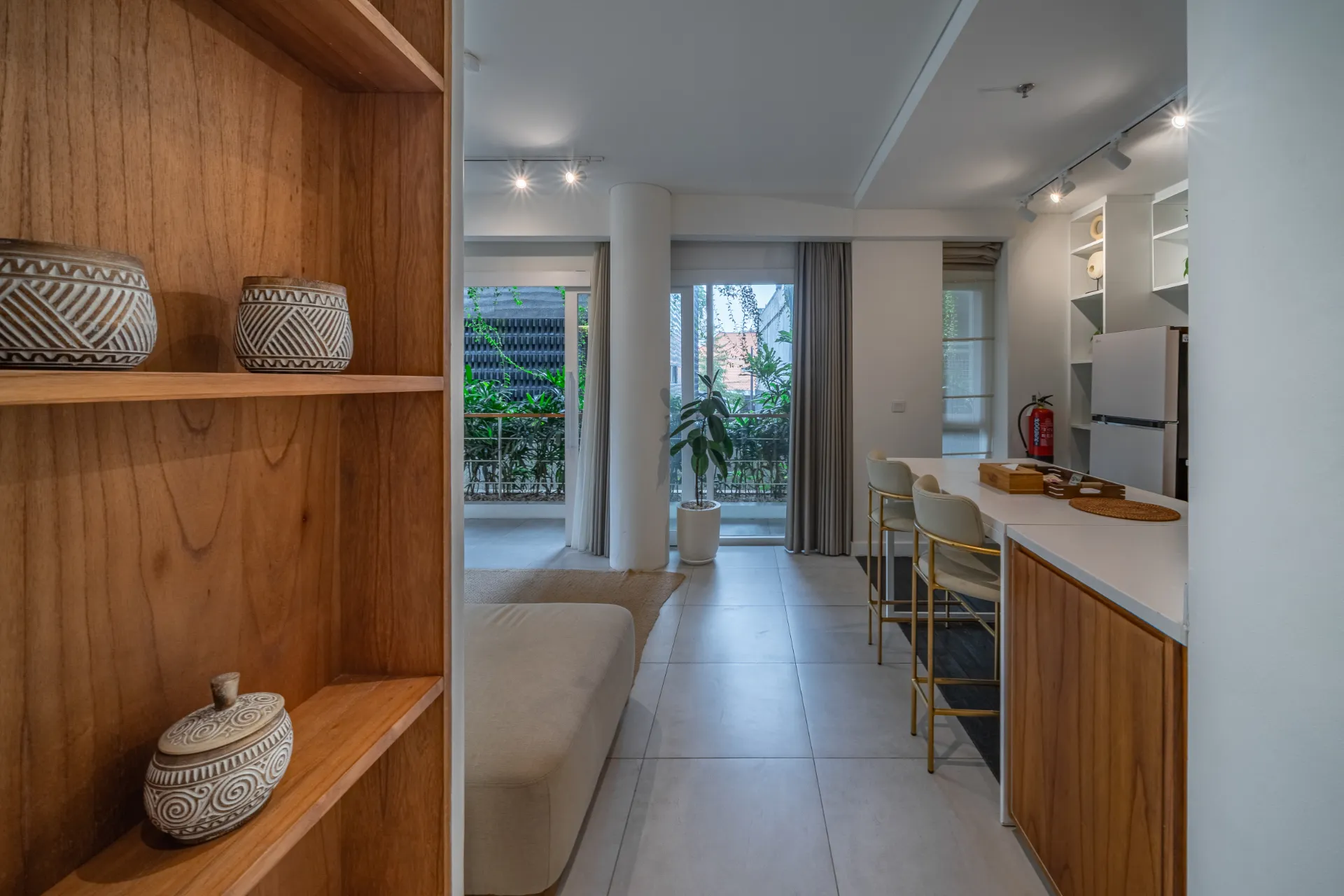 1BR The Cruise - Modern 1-Bedroom Apartment in Canggu!!, 1-bed villa for rent in Canggu – photo 3 of 12