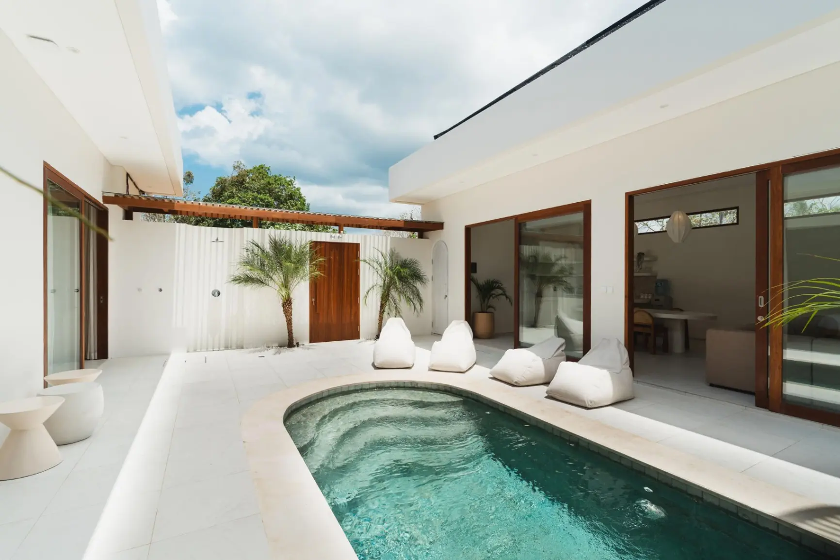 Sari 2 - Tropical 2BD Villa in Pecatu near Bingin Beach, 2-bed villa for rent in Uluwatu – photo 2 of 8
